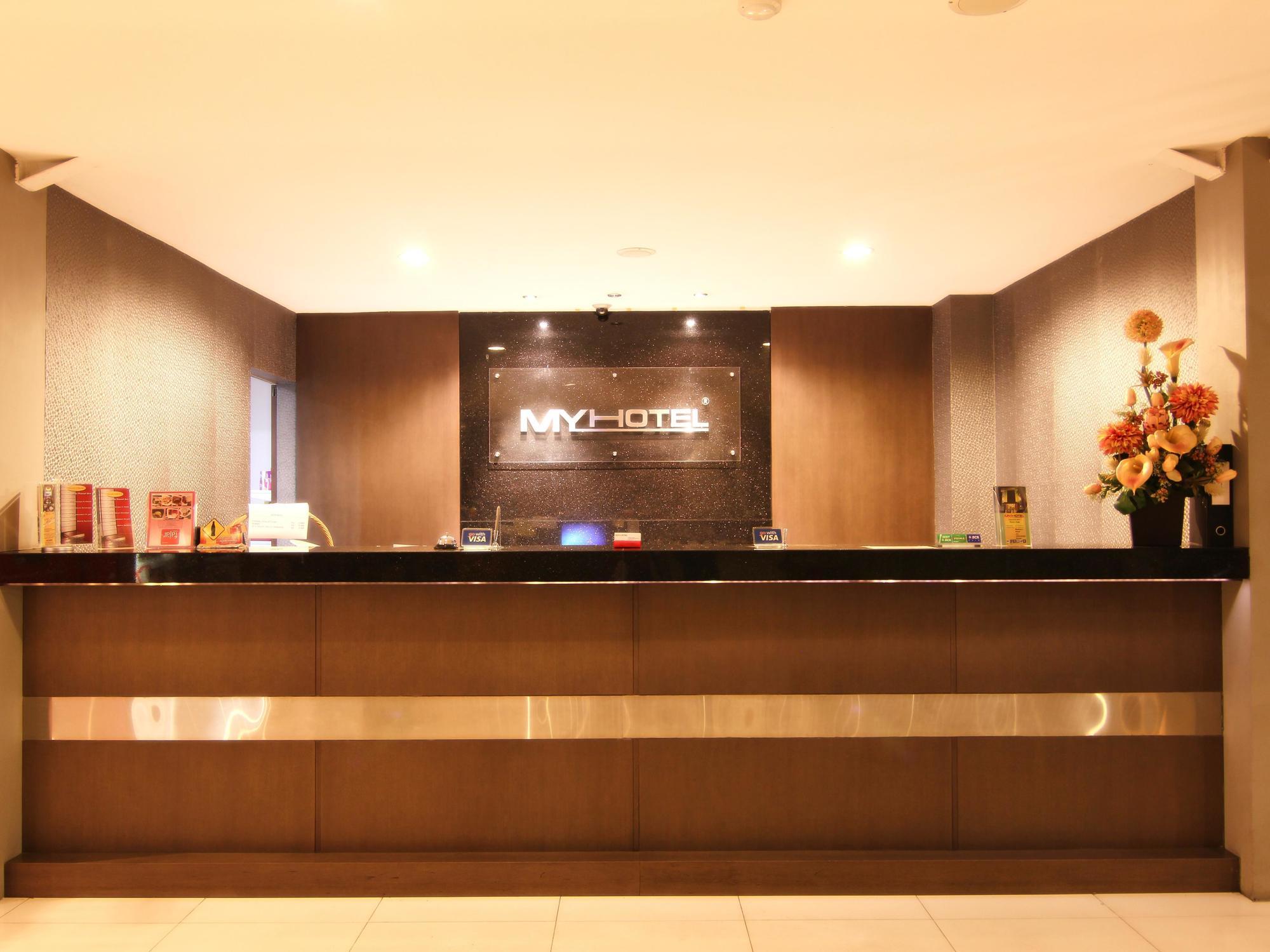 My Hotel Jakarta Exterior foto